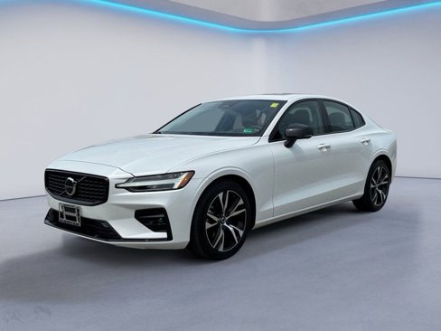 Certified 2024 Volvo S60 B5 Core image 7