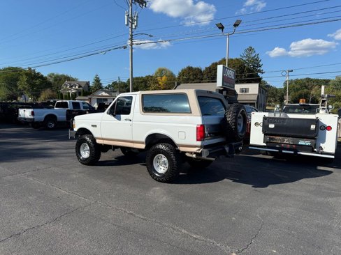 Used 1996 Ford Bronco Eddie Bauer image 3