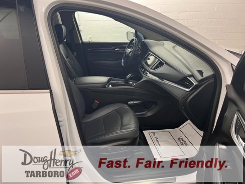 Used 2020 Buick Enclave Essence image 44