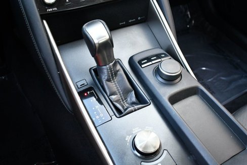 Used 2018 Lexus IS 300 image 49