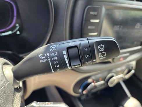 Used 2023 Kia Soul LX w/ LX Technology Package image 27