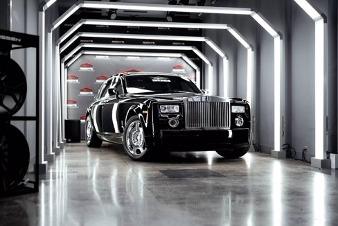 Used 2007 Rolls-Royce Phantom Sedan image 37