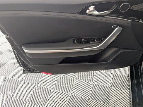 Used 2019 Kia Stinger image 10