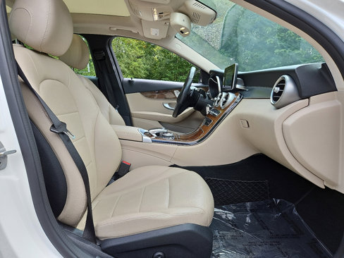 Used 2016 Mercedes-Benz C 300 Sedan w/ Premium 1 Package image 13