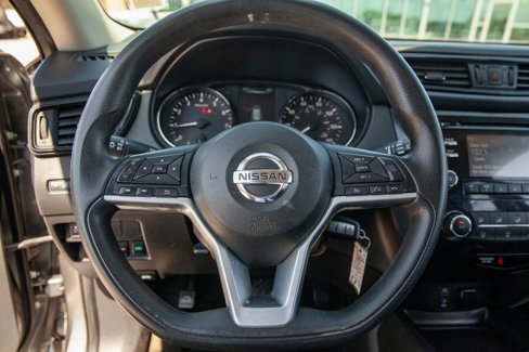 Used 2017 Nissan Rogue S image 17