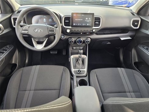 New 2025 Hyundai Venue SEL image 7