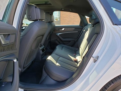 Used 2023 Audi A6 Premium Plus w/ Premium Plus Package image 11