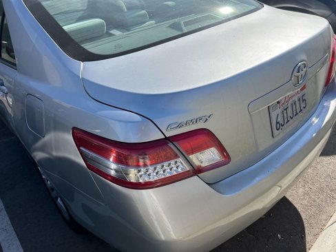 Used 2010 Toyota Camry LE image 8