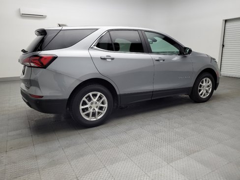 Used 2023 Chevrolet Equinox LT w/ Driver Convenience Package image 10