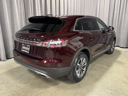 Used 2022 Lincoln Nautilus Reserve image 5