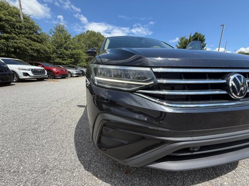Certified 2022 Volkswagen Tiguan SE image 24