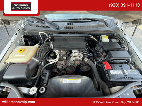 Used 2010 Jeep Commander Sport image 24