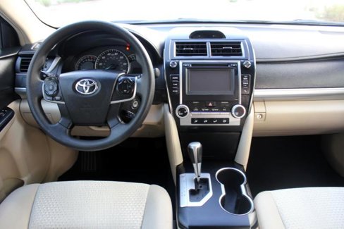 Used 2014 Toyota Camry LE image 18
