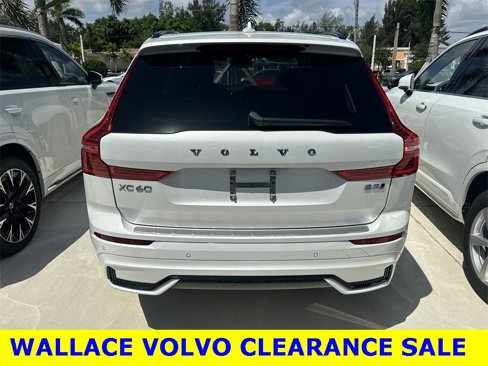 Used 2024 Volvo XC60 B5 Plus w/ Protection Package Premier image 4