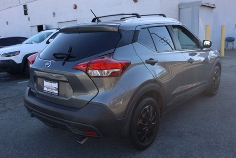 Used 2019 Nissan Kicks S w/ Exterior Package image 4