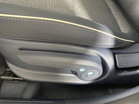 New 2025 Hyundai Venue Limited image 10
