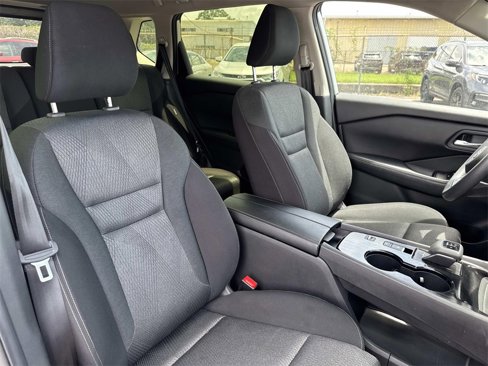 Used 2024 Nissan Rogue SV image 25