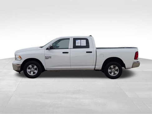 Used 2023 RAM 1500 Classic SLT w/ Trailer & Traction Group image 4