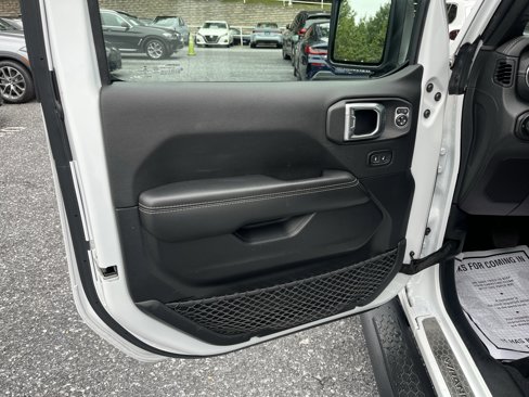 Used 2021 Jeep Wrangler Unlimited Sahara image 10