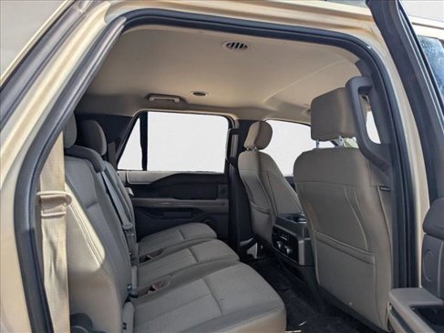 Used 2018 Ford Expedition Max XLT w/ Cargo Package image 15