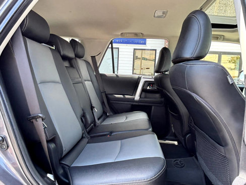 Used 2022 Toyota 4Runner SR5 Premium image 36
