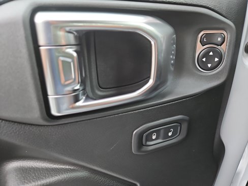 New 2025 Jeep Gladiator Sport image 22