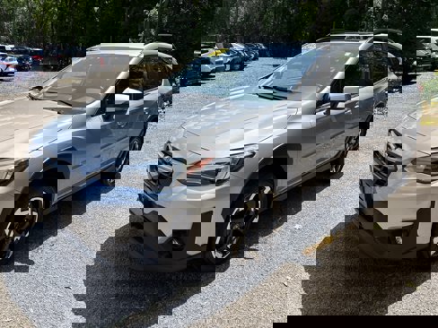 Used 2022 Subaru Crosstrek 2.5i Limited w/ Moonroof Package 2 image 3