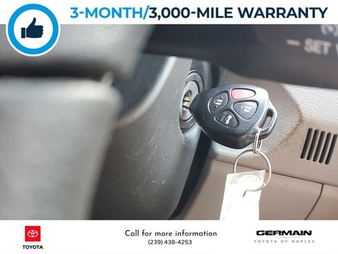 Used 2013 Toyota Corolla LE image 25