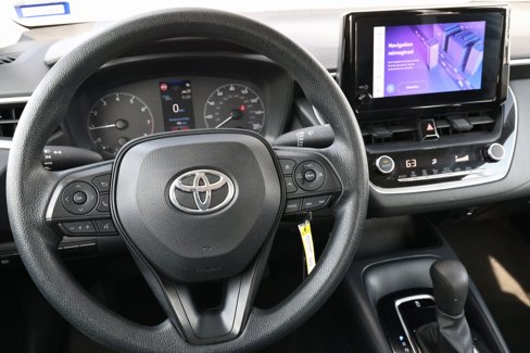 Used 2023 Toyota Corolla LE image 14