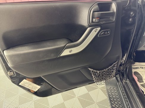 Used 2012 Jeep Wrangler Unlimited Sahara w/ Dual Top Group image 11