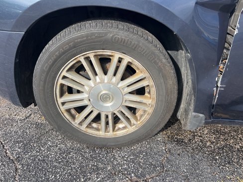 Used 2008 Chrysler Sebring Touring image 2