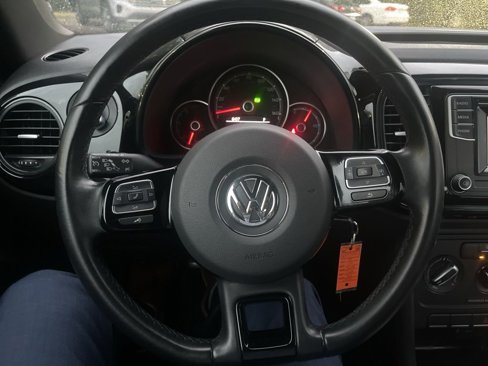 Used 2019 Volkswagen Beetle 2.0T S image 26