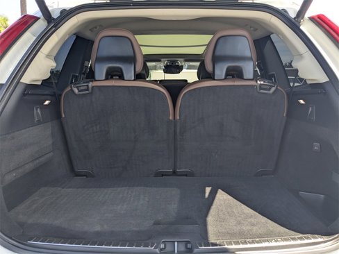Used 2020 Volvo XC90 T6 Momentum w/ Protection Package image 13