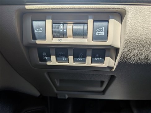 Used 2019 Subaru Outback 2.5i Limited w/ Popular Package #2 image 23