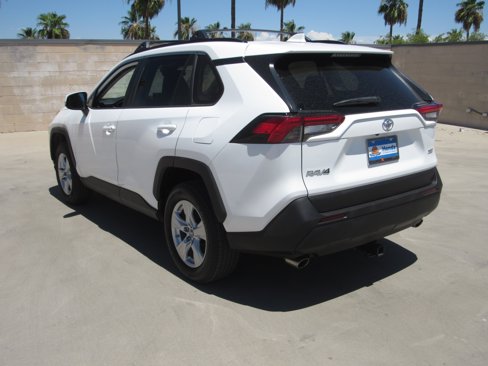 Used 2019 Toyota RAV4 XLE image 6