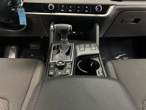 Used 2024 Kia Sportage LX image 37
