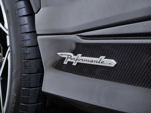Used 2023 Lamborghini Urus Performante image 12