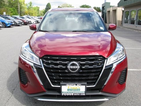Used 2024 Nissan Kicks SV image 12
