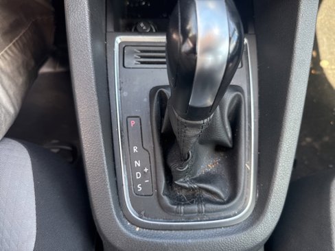 Used 2017 Volkswagen Jetta S image 13