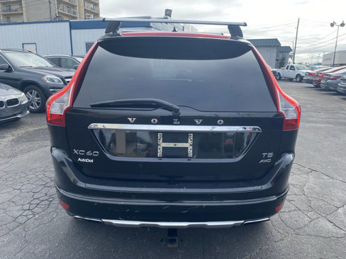Used 2015 Volvo XC60 T5 w/ Proximity Package image 5