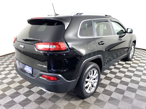 Used 2018 Jeep Cherokee Limited image 8