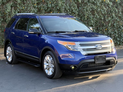 Used 2013 Ford Explorer XLT image 3