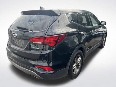 Used 2017 Hyundai Santa Fe Sport image 6