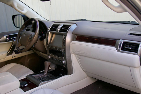 Used 2015 Lexus GX 460 w/ Premium Package image 19