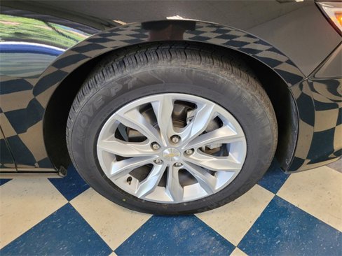 Used 2023 Chevrolet Malibu LT image 16