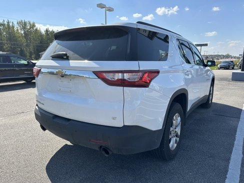 Used 2020 Chevrolet Traverse LT image 16