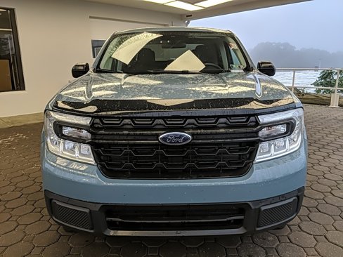 Used 2022 Ford Maverick XL image 2