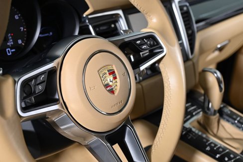 Used 2015 Porsche Macan S image 11