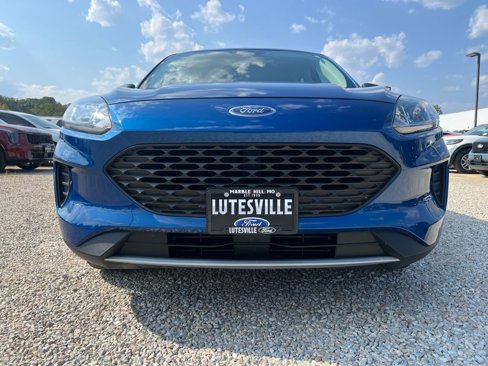 Used 2022 Ford Escape S image 3
