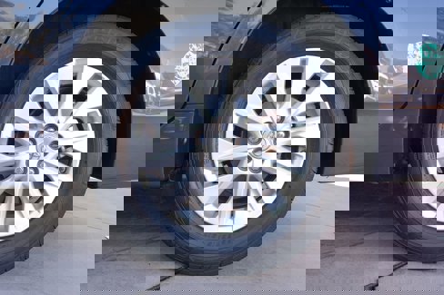Used 2014 Toyota Prius Plug-In Hybrid image 37